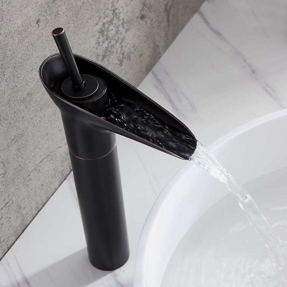 Baterie lavoar din alama, tip cascada, negru