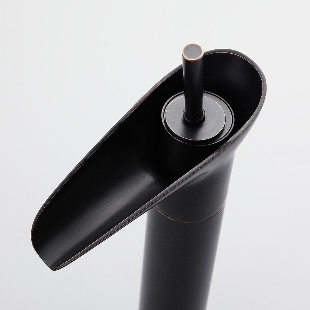 Baterie lavoar din alama, tip cascada, negru