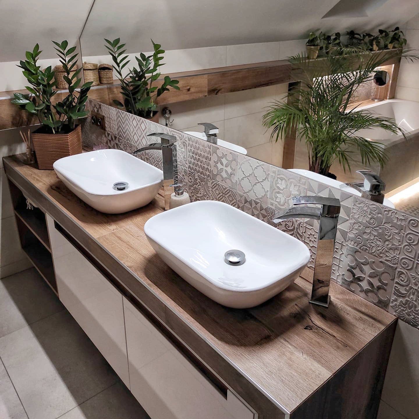 Baterie lavoar Milly1208, din alama cu montare in blat, argintiu cromat