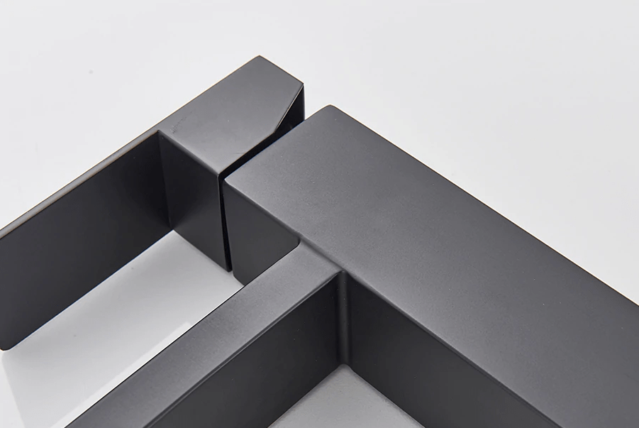 Baterie lavoar neagra, din alama cu montare in blat