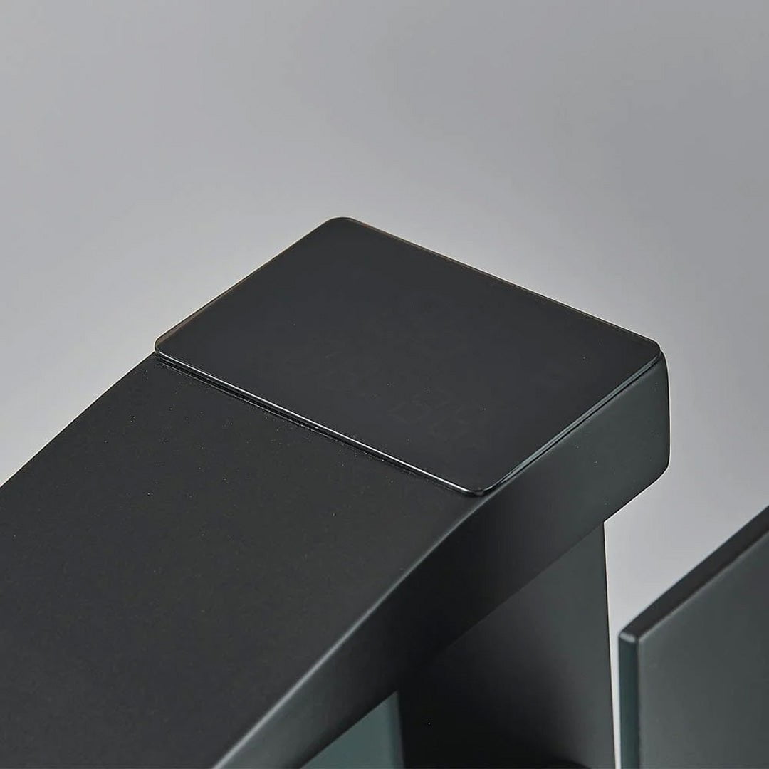 Baterie lavoar negru, cu display digital