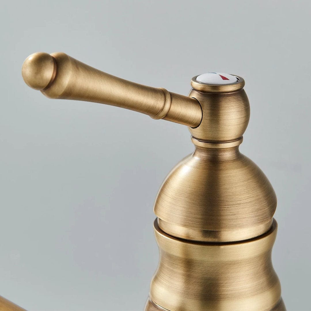 Baterie lavoar retro, montare pe blat, auriu mat