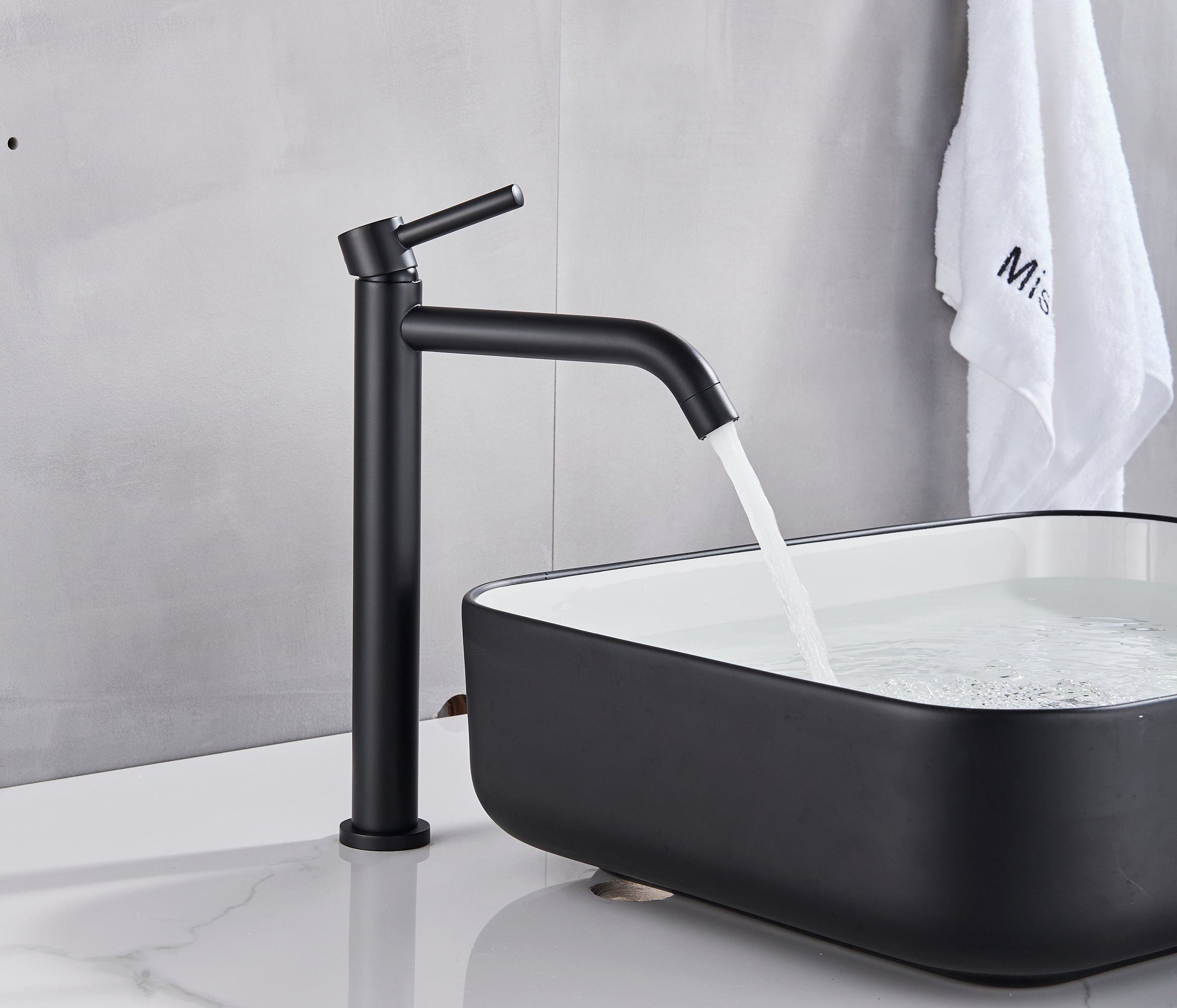 Baterie lavoar slim, cu montare in blat, negru mat