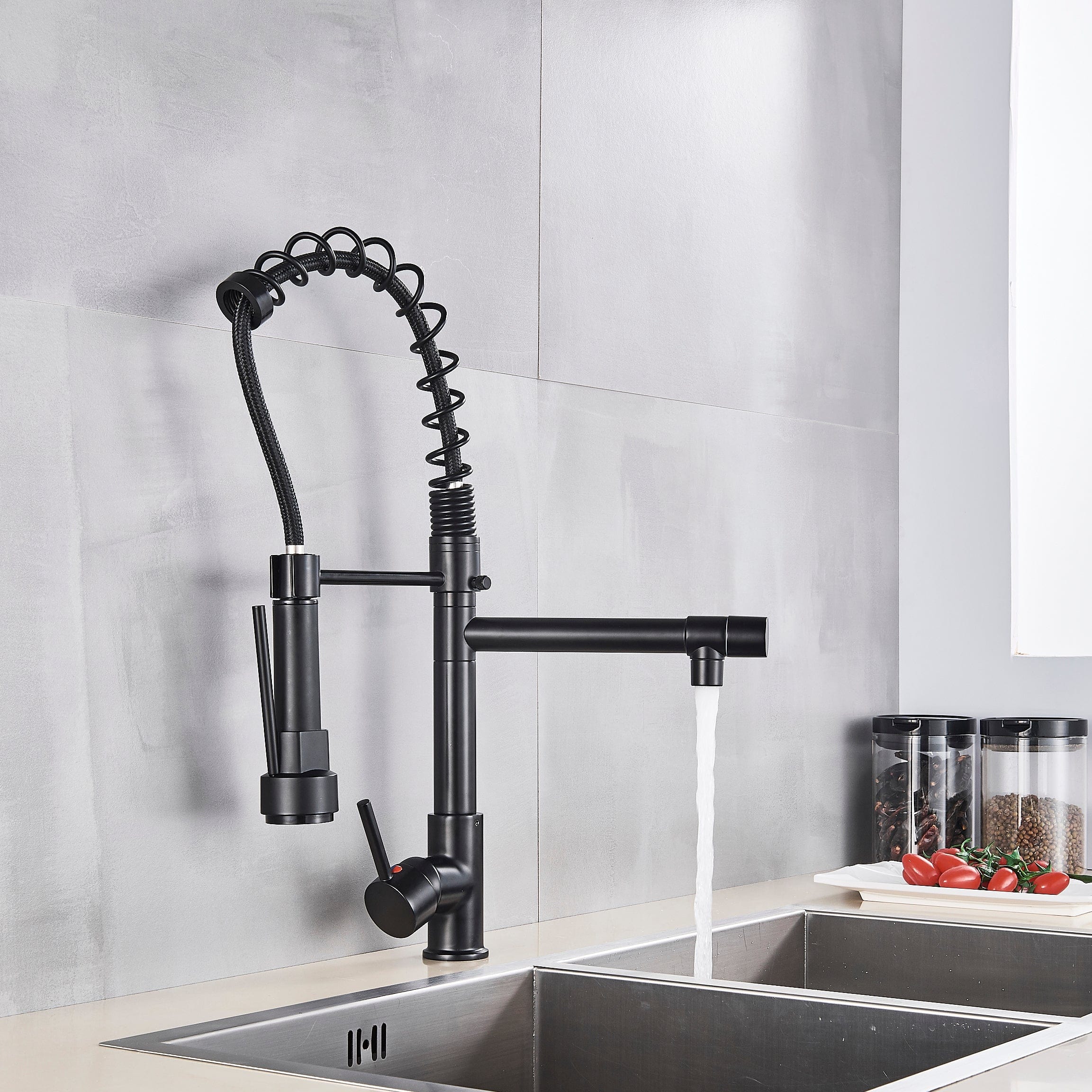 Baterie profesionala cu dus detasabil si 2 functii de curgere a apei, negru mat