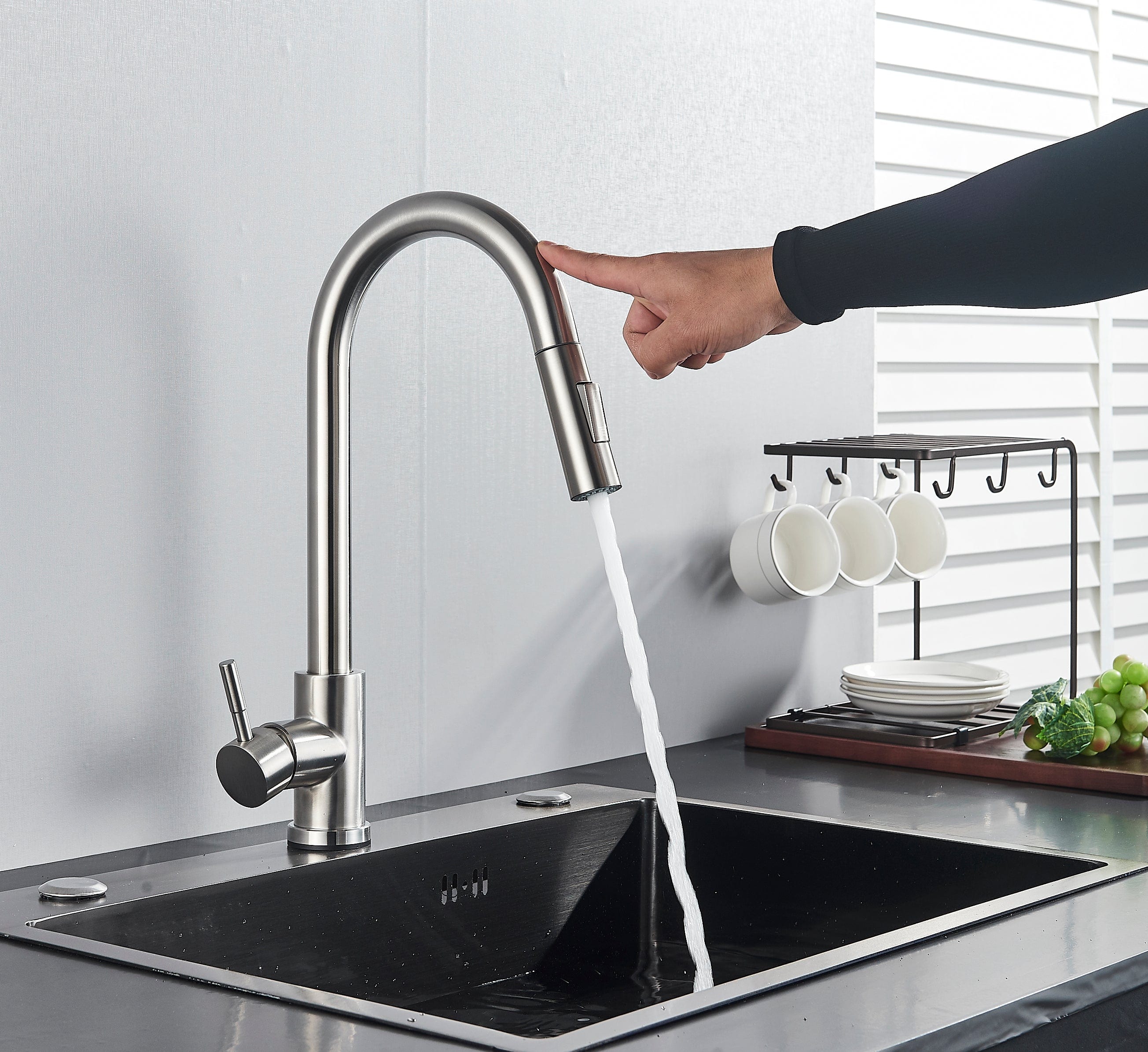 Baterie profesionala cu senzor de pornire la atingere si dus extractibil