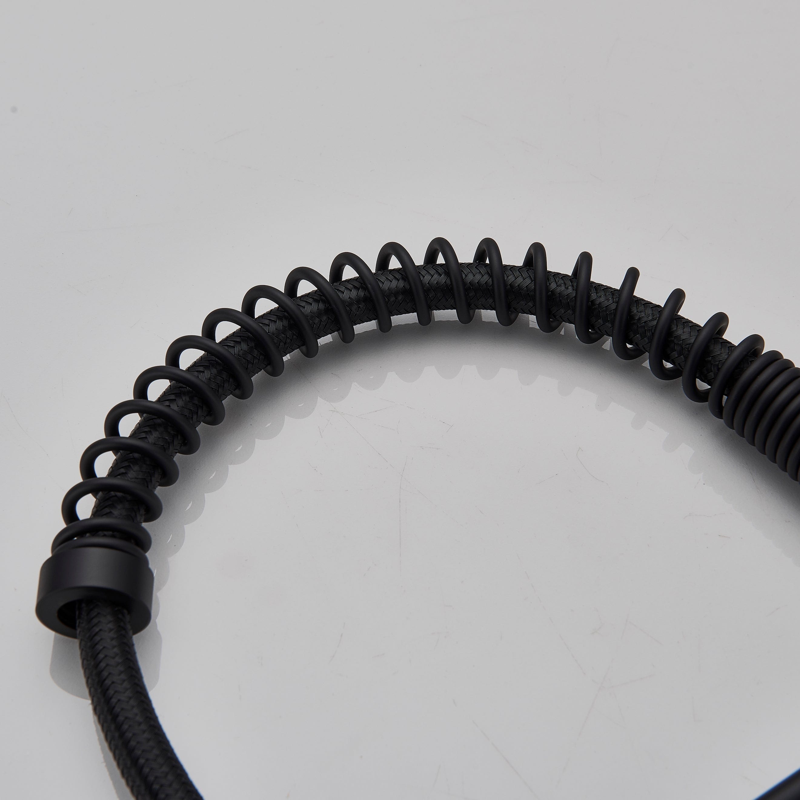 Baterie profesionala de bucatarie, cu dus flexibil, 2 functii de curgere, negru mat