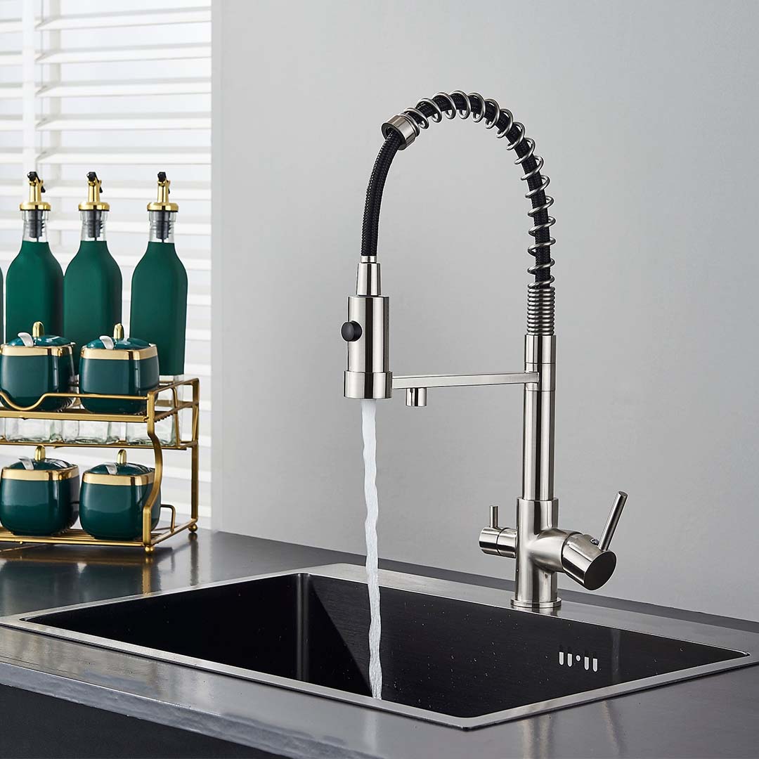 Baterie profesionala de bucatarie, cu dus flexibil, pipa pentru apa filtrata, argintiu lucios