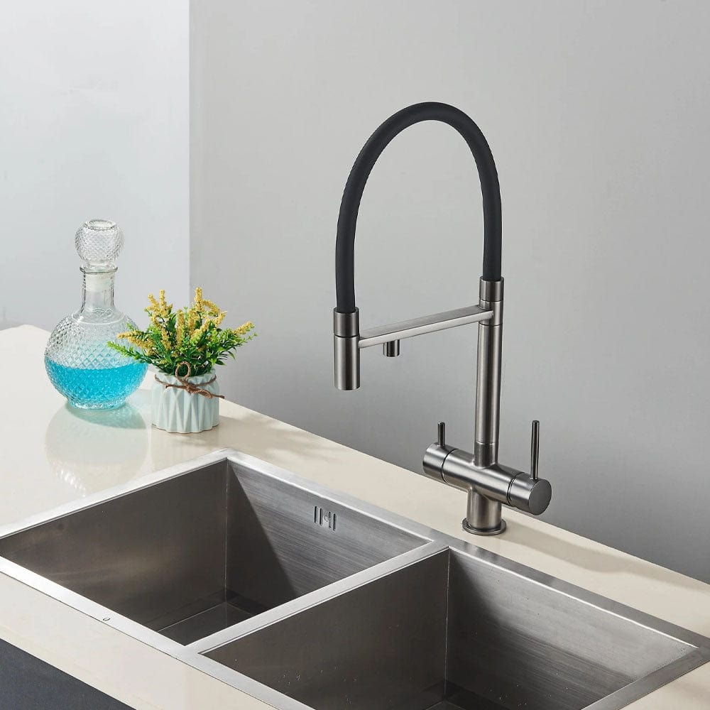 Baterie profesionala de bucatarie, cu dus flexibil, pipa pentru apa filtrata, argintiu/negru