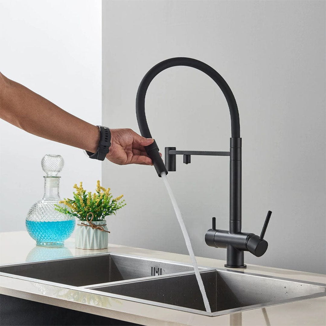 Baterie profesionala de bucatarie, cu dus flexibil, pipa pentru apa filtrata, negru mat