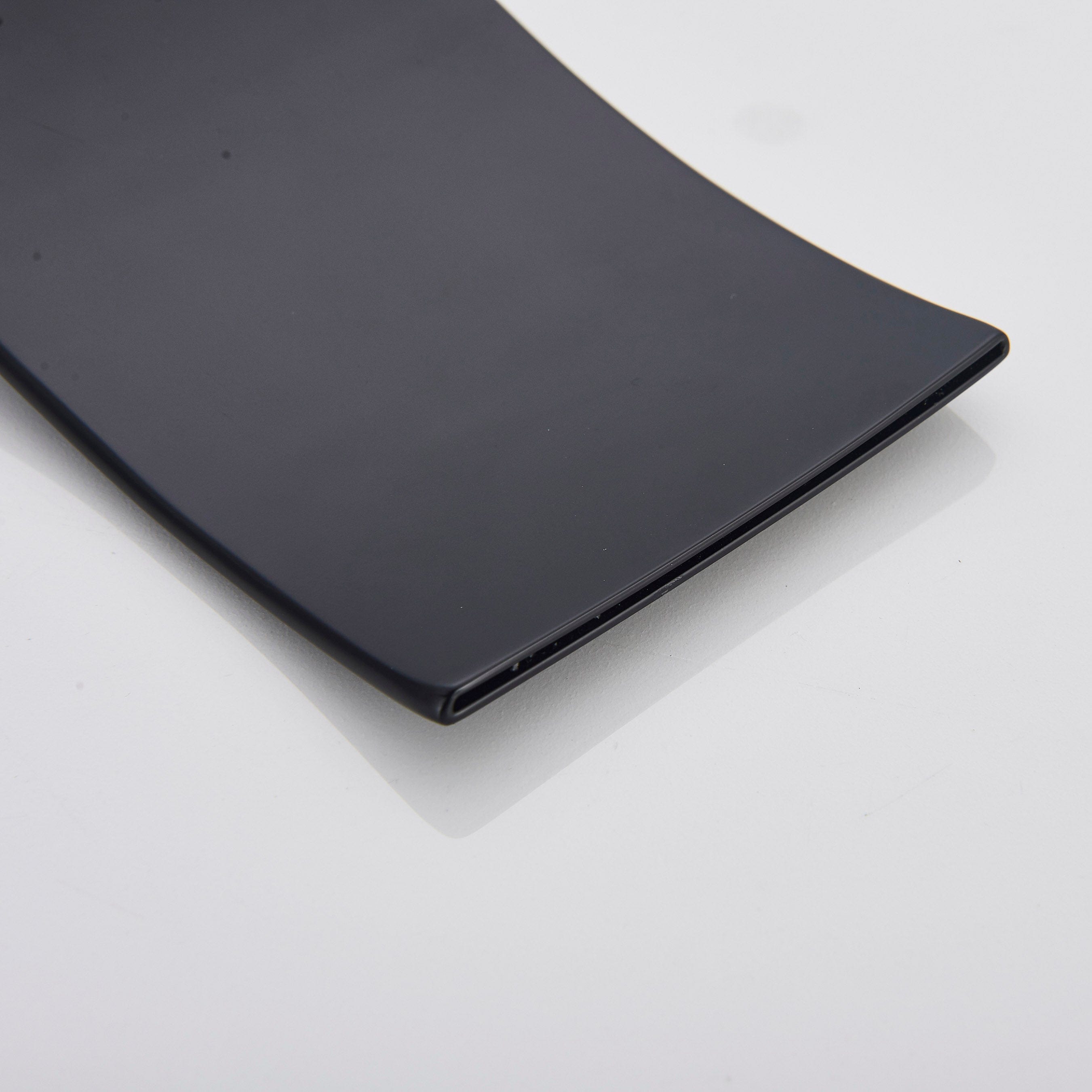 Set de dus negru incastrabil in tavan, cu para patrata 30 cm, 3 functii de curgere a apei