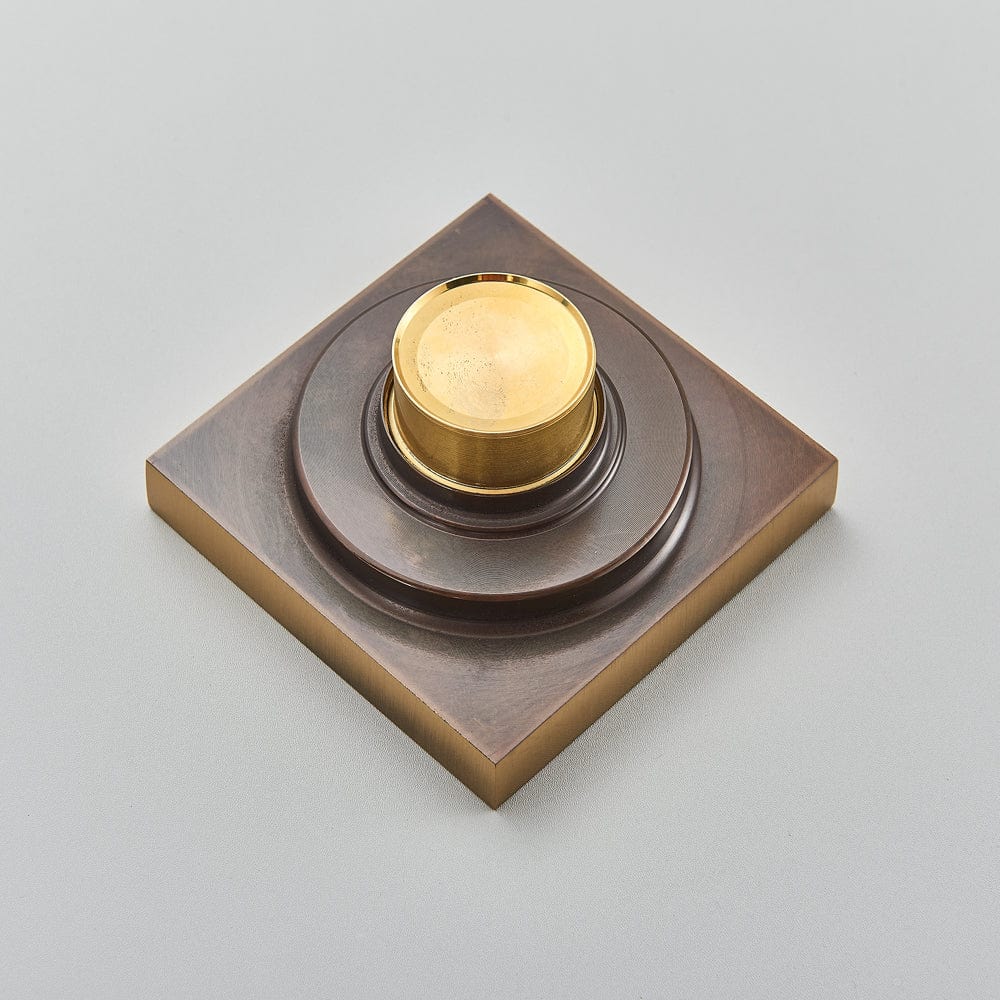 Sifon de pardoseala antimiros, cu iesire verticala, diametru ramă 100 mm, diametru scurgere 38 mm, doua fețe suport fixare placa gresie, auriu nichelat