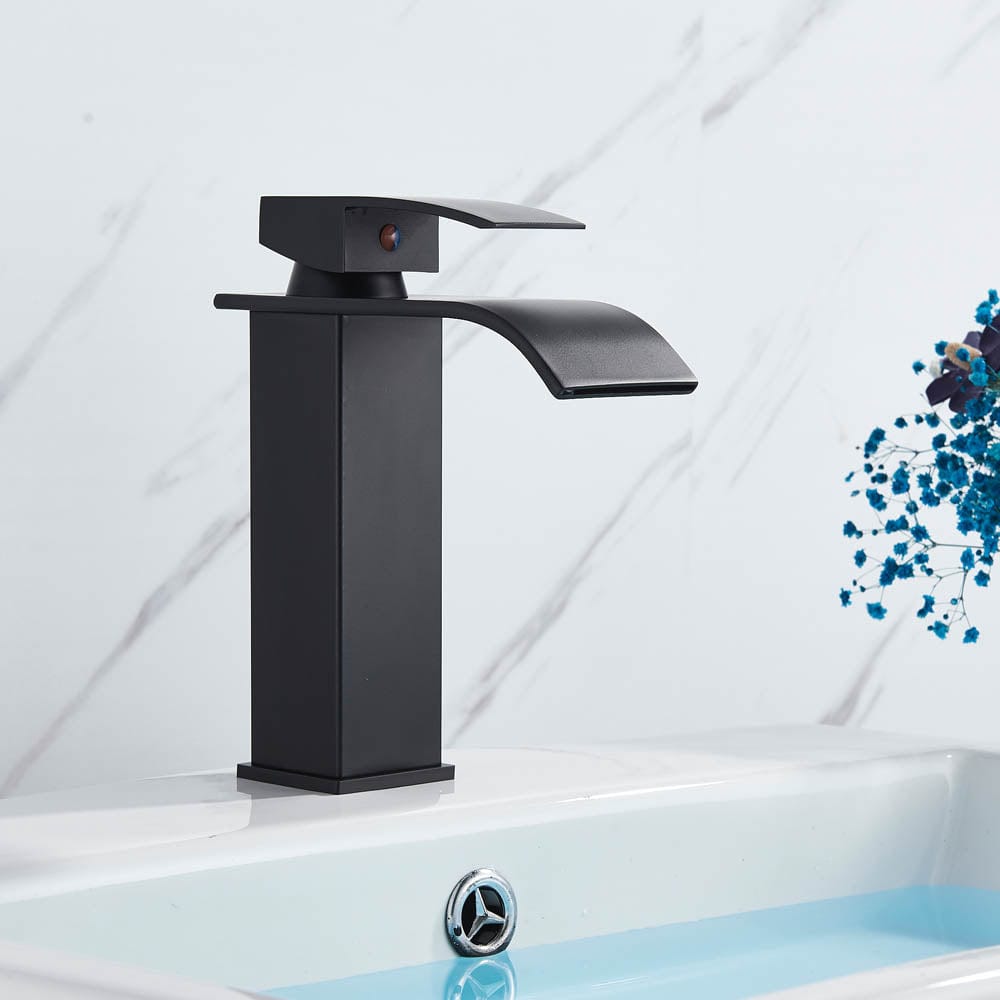 Bateria pentru lavoar, curgere tip cascada, negru mat