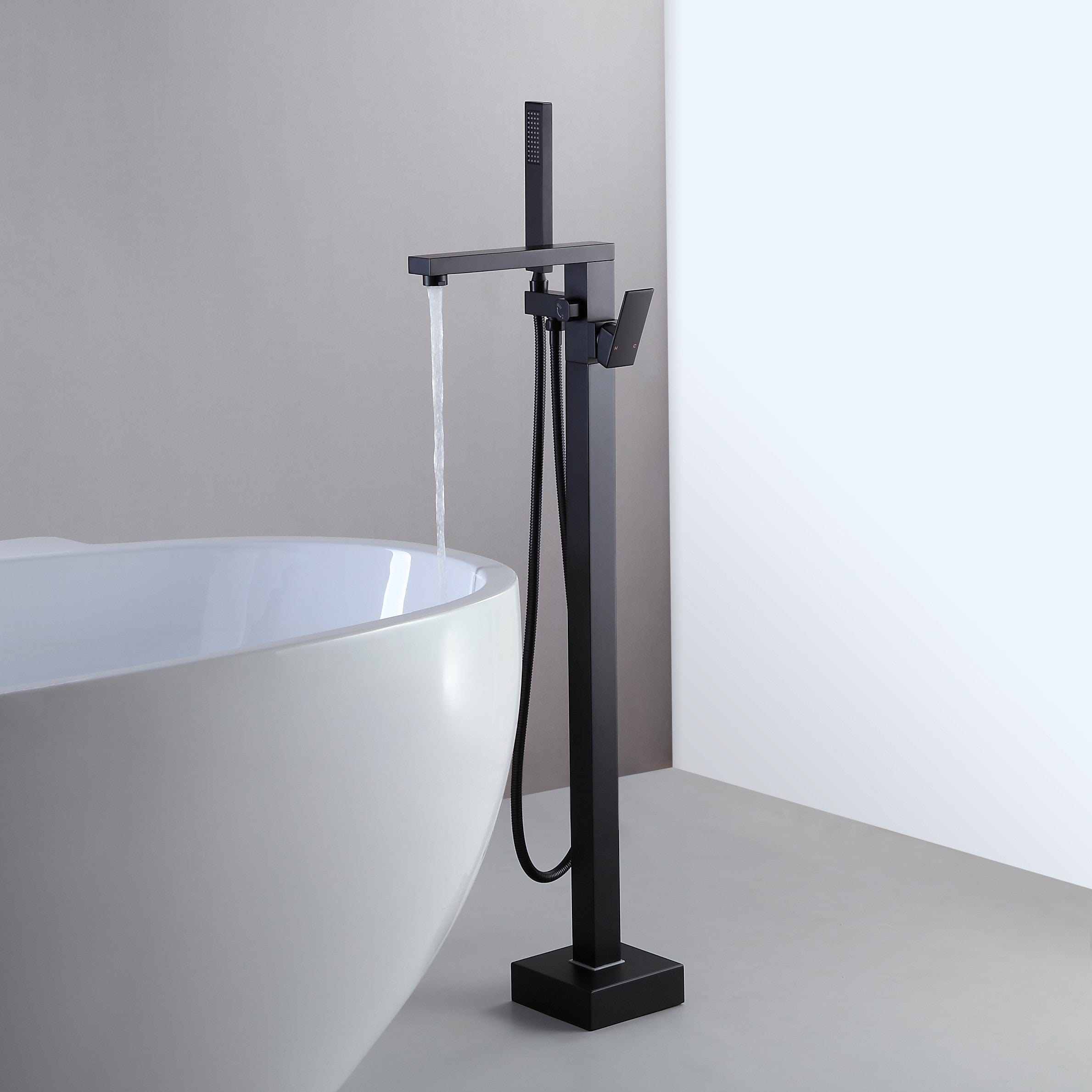Baterie freestanding cu cadru patrat, finisaj negru mat