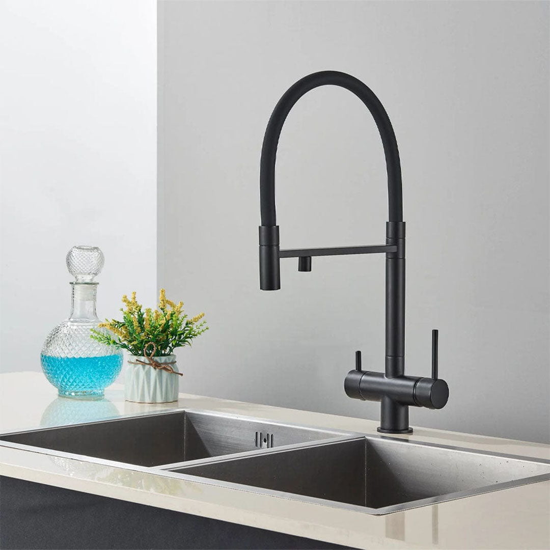 Baterie profesionala de bucatarie, cu dus flexibil, pipa pentru apa filtrata, negru mat